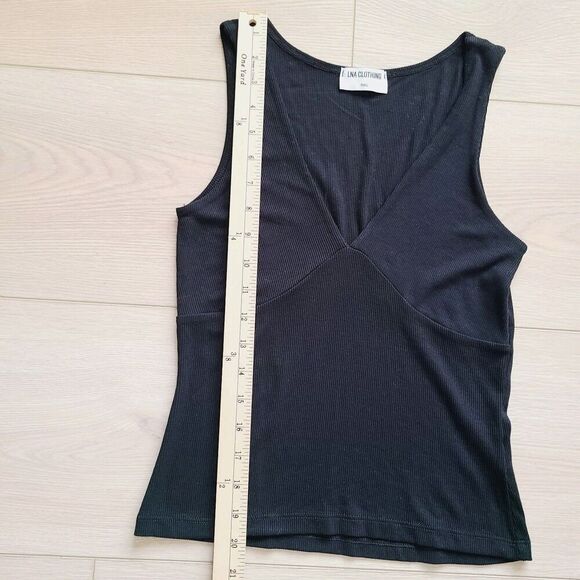 LNA Clothing Tank Top‎ S Black Ribbed Knit Stretch V-Neck Sleeveless Pullover - Picture 7 of 7